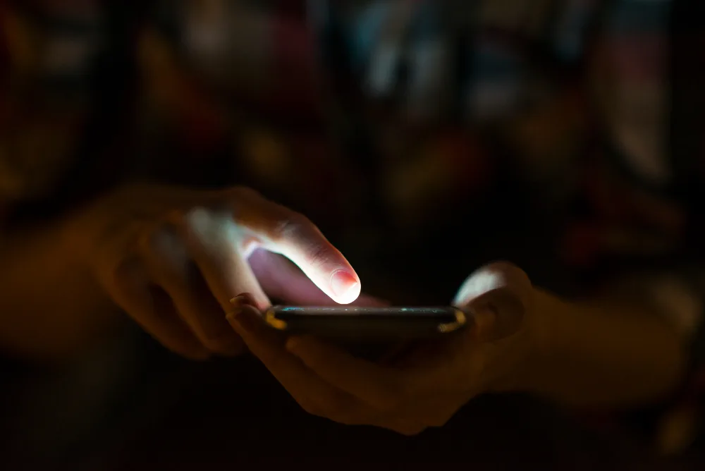 Skaitmeninis laisvalaikis ir sveikata: kaip ekranai veikia miegą, nervų sistemą ir savijautą? 